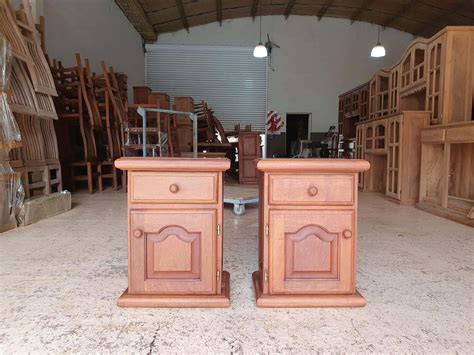 muebles de algarrobo.